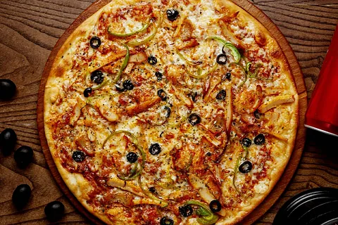 crispy chicken pizza